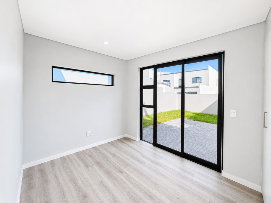 4 Bedroom Property for Sale in Sandown Western Cape